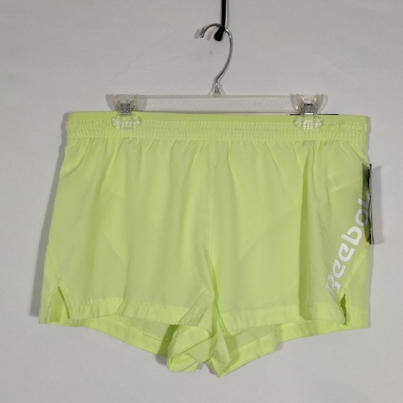 NWT Reebok Women's Shadow Lime Relaxed Short Winners Vector Short size XL - Picture 1 of 10